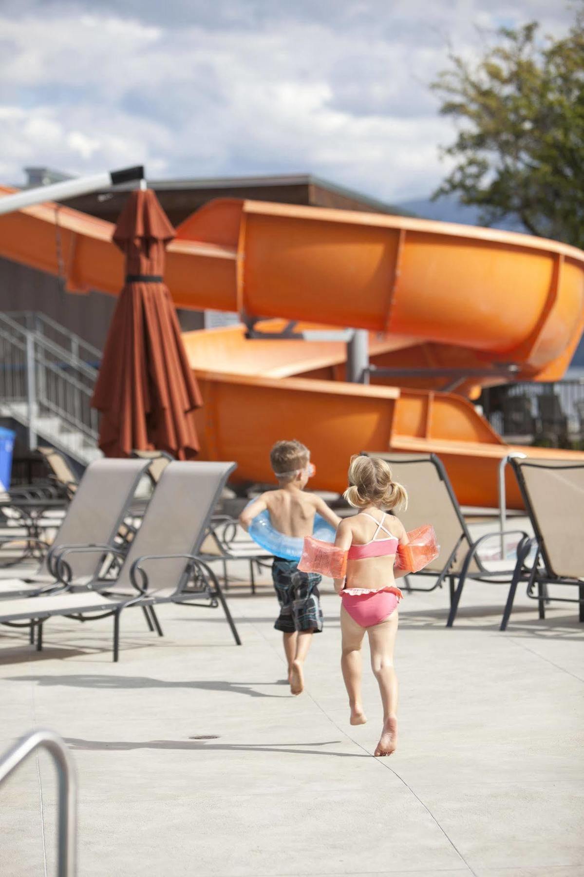 The Cove Lakeside Resort West Kelowna Exterior foto